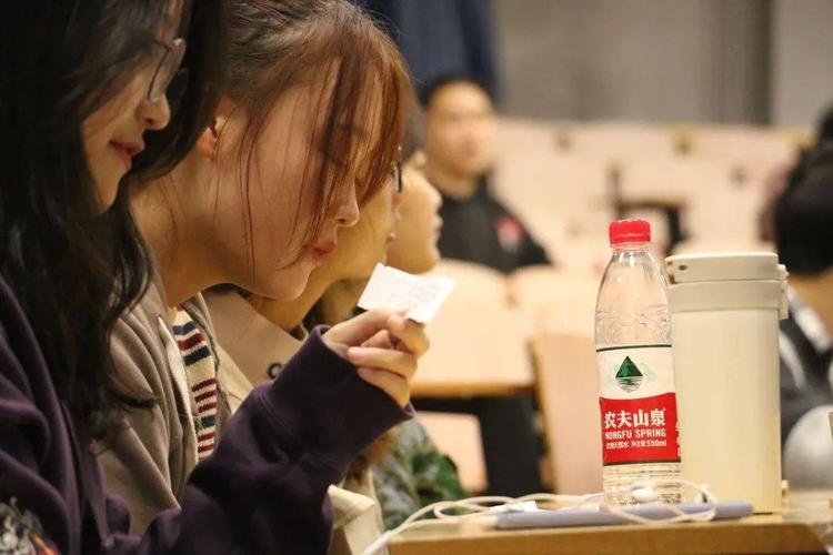 持骋舞台，话统梦想——楠贾电子的价值航向